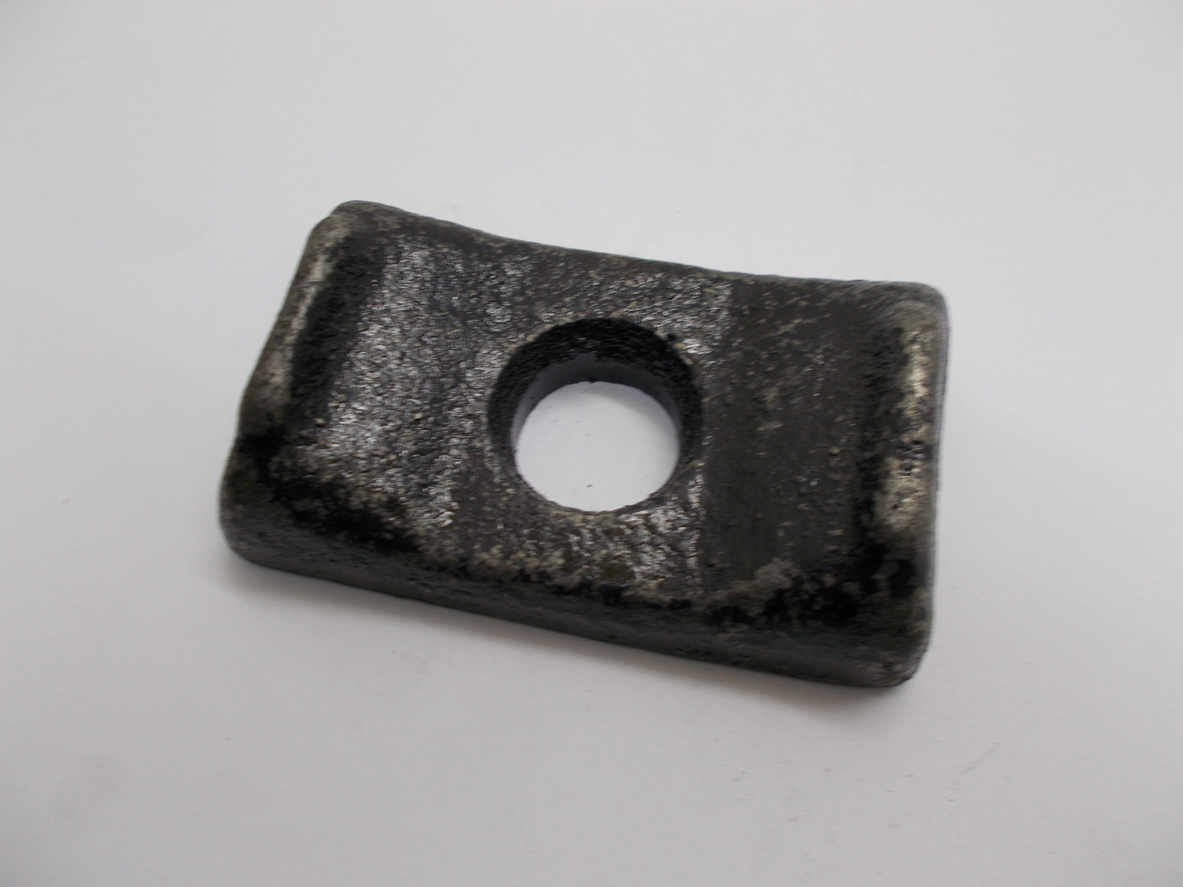 Подкладка рессоры уаз. Пластина уаз 469 на стремянки. Подкладка рессоры уаз 469. Проставка под рессору уаз 452. 452-2912422-02 подкладка рессоры стремянки уаз 452 фигурная.